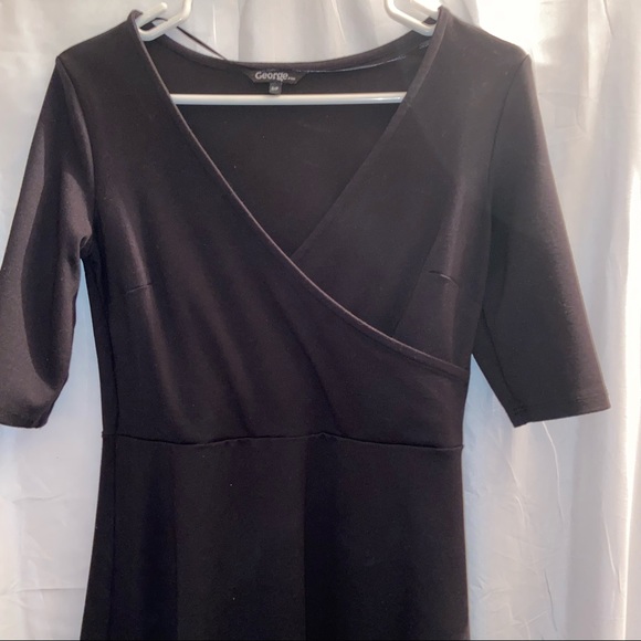 Little black dress with wrap top with half sleeves size small - Picture 5 of 5